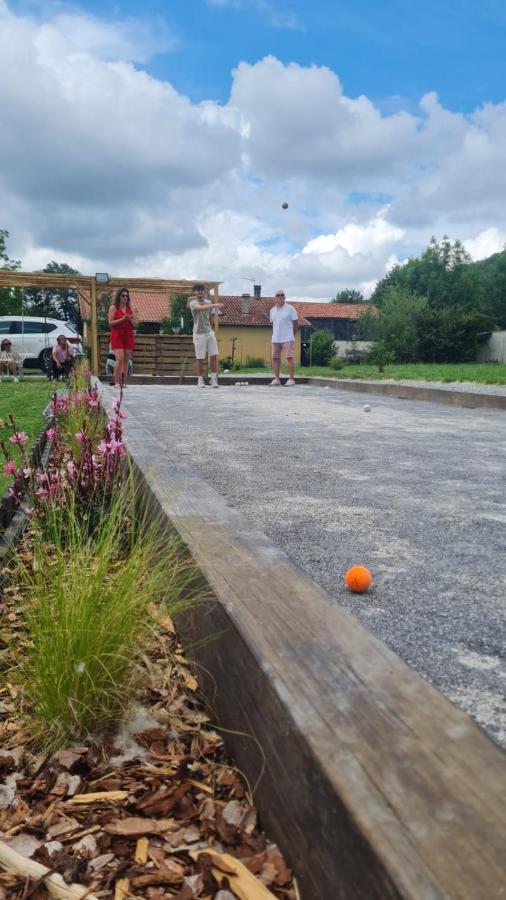 Villa Jacuzzi, Terrain De Petanque Et Aire De Jeux Vue Sur Les Pyrenees Seilhan Eksteriør bilde